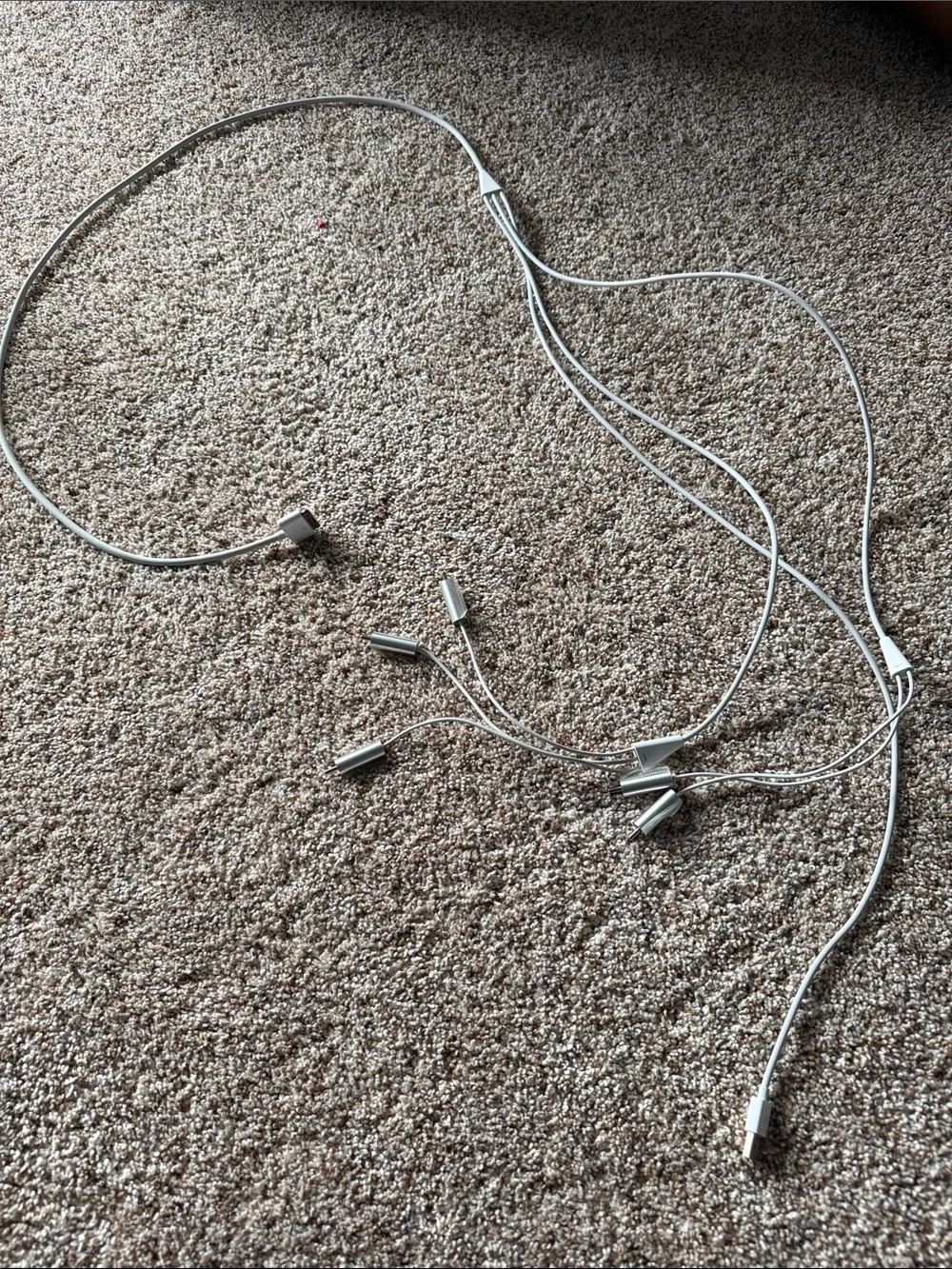 Apple Composite AV Cable with White Connector Cords for older iPods & iPhone